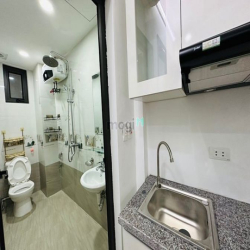 Bán gấp căn hộ CCMN Nguyễn Hoàng, xây mới, 9p khép kín, DS: 45tr/tháng