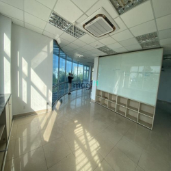 Văn phòng 30m2 tại Quận 1, giá 13 triệu/tháng