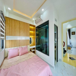 Nhà Hàng Xanh, Nhà 3 tầng Nội thất full, 4.9 x 13M, Hẻm xe hơi thông,