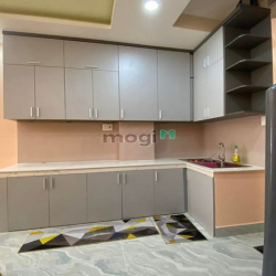 MTKD Ngô Gia Tự Q10 4 tầng 35m2, có 30tr/th lề 7m,  giá 13.7 tỷ TL