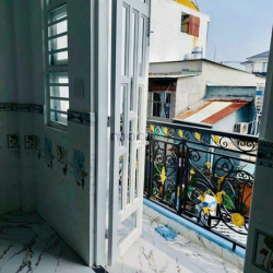 Chủ bán gấp căn Lê Đức Thọ, P9, GV, Dt 64m2 giá mềm 2ty690 sổ sẵn