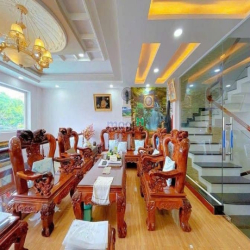 Nhà mặt tiền đường số 1 gần công viên làng hoa