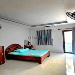 3 tầng, 4pn, hẻm ô tô, gần pandora trường chinh, 5 tỷ xíu