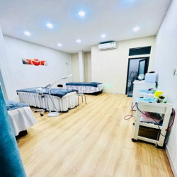 Cho thuê nhà hẻm xe tải 611 Điện Biên Phủ, quận 3, nhà mới xây 4 tầng