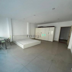 Cho thuê nhà đẹp nguyên căn - Hẻm xe tải - đường Ngô Gia Tự, Q.10