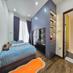 Bán gấp nhà giá 3ty290 ở đường Đồng Đen, P14, Tân Bình SHR