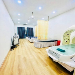 Cho thuê nhà hẻm xe tải 611 Điện Biên Phủ, quận 3, nhà mới xây 4 tầng
