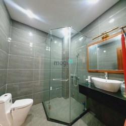 MT Quận 6, 125m2 7 tầng thang máy có hầm 8PN đa năng kd đỉnh, 26 tỷ TL