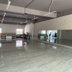 Duy Nhất Hầm - Trệt - Lầu Giá Chỉ 2800$ - Vị Trí Đẹp Nhất - Trống Suốt