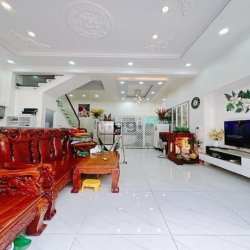 Bán nhà 4 tầng 6x11m trung tâm Q4 hẻm 1 sẹt không quy hoạch chỉ 7.2 tỷ