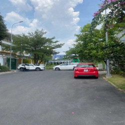 Bán gấp khuôn đất! MT đường Nguyễn Văn Hưởng thích hợp xây building, 1