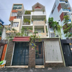 Giá TỐT 43 tỷ TL! Bán GẤP MT Đ. Trường Sa Q3 - ngang LỚN 9x20m