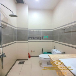 Cho thuê nhà 1 trệt 4 lầu đường D10 khu dân cư D2D, Biên Hòa