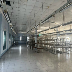 Nhà xưởng cho thuê 3500m2 mặt tiền đường Đông Hưng Thuận 10, Quận 12.