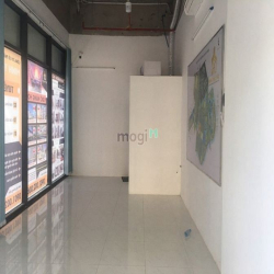 Căn shop mặt sảnh sát sảnh s8 có nhu cầu cho thuê