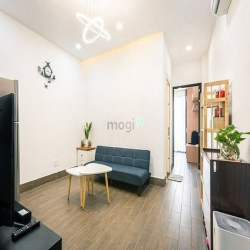 Cho thuê nhà MT Nguyễn Hiền, Quận 3, 6 tầng 4 x 18m, 5pn Full nội thất