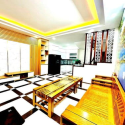 Nam Từ Liêm - nhà mới đón tết - gần hồ - 30m oto - 40m2 - nhỉnh 7 tỷ