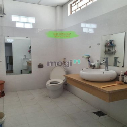 Sốc chỉ 30tr/m2, 300m2 thổ cư, HXH, gấp bán nhà Phan Văn Hớn, ngang 9m