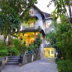 Bán Biệt thự Ngọc Thụy, DT 170m2, MT 9m, tương lai mặt phố, chỉ 25.5tỷ