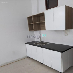 nhà khu K300 MT đường Nguyễn Minh Hoàng, Phường 12 Quận Tân Bình