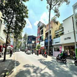 Cho thuê nhà mặt tiền Trần Cao Vân, Quận 1. DT: 10x25m, 1 trệt, 1 lầu