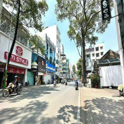 Cho thuê nhà mặt tiền Trần Cao Vân, Quận 1. DT: 10x25m, 1 trệt, 1 lầu