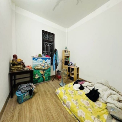 Thịnh Quang ngõ ô tô gần mặt phố, sổ vuông giá tốt