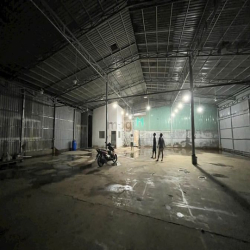 Cho Thuê Xưởng 650m Thạnh Lộc Quận 12. Ngay Ngã Tư Ga