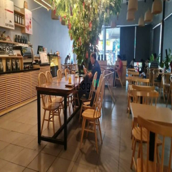 Cho thuê góc 2MT Đ. Lê Quang Định Q. BT- 9m x 28m khu ăn uống sầm uất