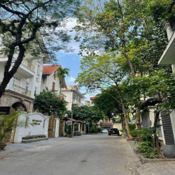 Bán mảnh đất phố MINH KHAI - Hai Bà Trưng, Ô TÔ TRÁNH, 200m2, 28 tỷ