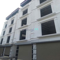 Nhà đẹp ô tô tránh, kd đường Yên Hòa Yên Nghĩa, dt 42m, 5 tầng, 4.5 tỷ