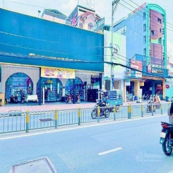 Vườn Chuối, Quận 3, DT: 16x24m, 1 trệt, 2 lầu, DTSD: 1.200m2