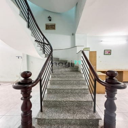 Nhà CÁCH MẠNG THÁNG 8 - Q10 - nở hậu 6,3m x 17m - 4 tầng kiên cố - 4 p