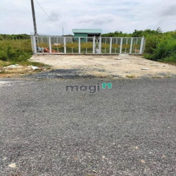 Cần bán gấp lô đất chân dài mặt tiền nhựa lộ giới 20m thích hợp cho a.