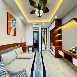 SIÊU PHẨM VIP THANG MÁY Lê Quang Sung , P.9, Quận 6 76.8m/3tỷ650tr SHR