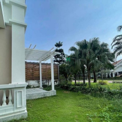 hạ giá rẻ bán biệt thự chateau 296m2 góc 3 mặt tiền ngay phú mỹ hưng