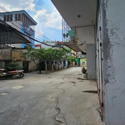 Bán Nhà  Gấp  Định Công Thượng - Hoàng Mai , DT 42m2 , Gía Hơn 4 Tỷ