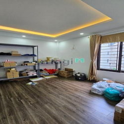 Bán Nhà  Gấp  Định Công Thượng - Hoàng Mai , DT 42m2 , Gía Hơn 4 Tỷ