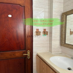 Tòa nhà Mặt Tiền CHDV cao cấp 22 Phòng, 6 tầng thang máy, D thu 100tr