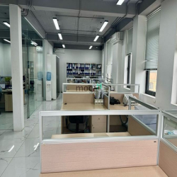Cho thuê văn phòng dt 100 m2/tầng tại Nguyễn Xiển,  gần phố đi bộ