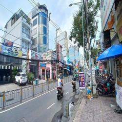 Cho thuê nhà 138-138a Nguyễn Thị Thập, Q. 7. DT 14x50m ~ 700m2