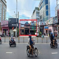 Cho thuê nhà 138-138a Nguyễn Thị Thập, Q. 7. DT 14x50m ~ 700m2