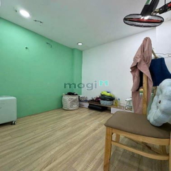 Nhỉnh 2 Tỷ- Nhà Mới 25m2- 2 PN- Bùi Quang Là P12 Gò Vấp