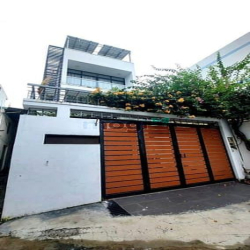 Bán gấp nhà 4 tầng kế Đại Lộ 2 Phước Bình, 154m2, ngang 5.6m,10ty6