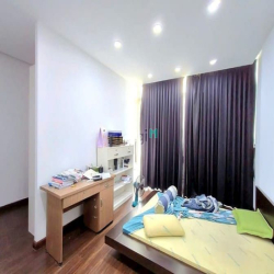 Bán gấp nhà 4 tầng kế Đại Lộ 2 Phước Bình, 154m2, ngang 5.6m,10ty6