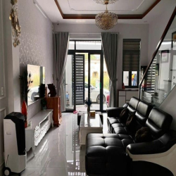 Chính chủ gửi Bán nhà phố hẻm ôtô Cách Nguyễn Thị Định tầm 120m Nhà 3L