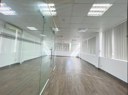 Văn phòng cho thuê 80m2 view CôngViên Ngay Sân Bay giá chỉ 13 triệu