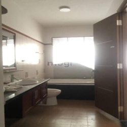 Bán nhà phố 5 tầng có thang máy thuộc khu phố Hàn Quốc, Phú Mỹ Hưng