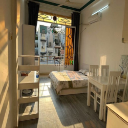 Căn Hộ Studio Ban Công _ Công Viên Lê Văn Tám_ Tháp Đồng Hồ Quận 1