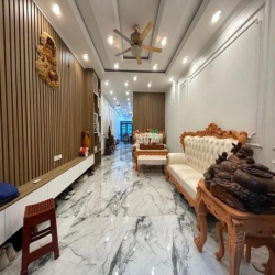 Bán nhà trả nợ, nhà đường An Dương Vương,Tây Hồ,175m, 5tầng,16,5 tỷ